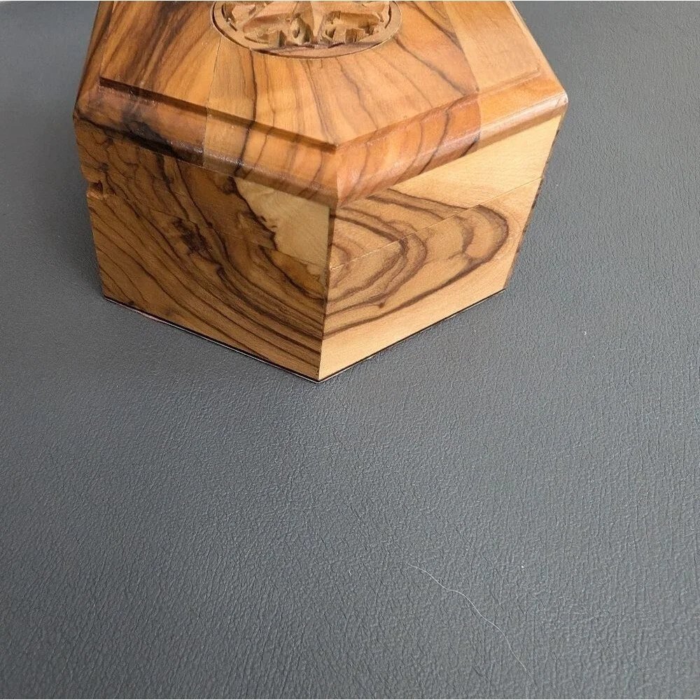Olive Wood 7 Point Star Trinket Box, Made In Bethlehem